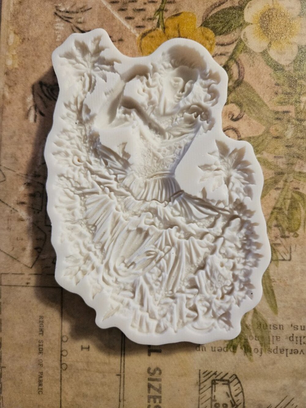 Decorative Dance Figurine Mold
